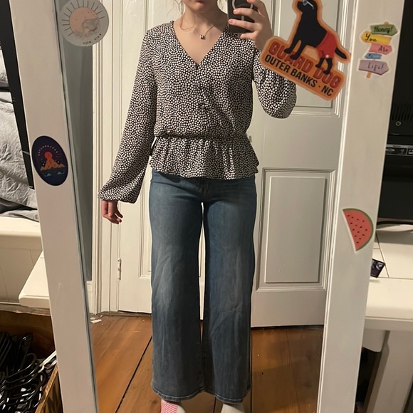 Cute long sleeve! Brand new, with tag! - Picture 2 of 4